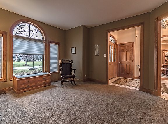 5th image of 16521 S Kensington Dr