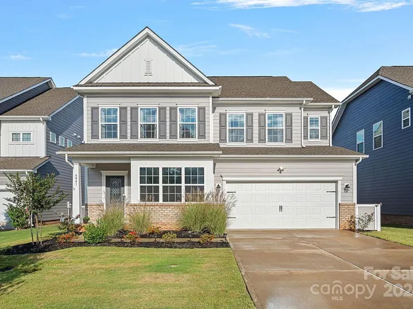 4041 Whipcord Dr, Waxhaw, NC 28173
