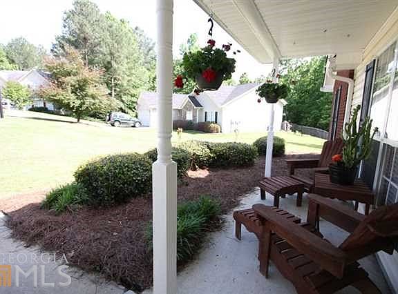 4th image of 2412 Oak Creek Ct