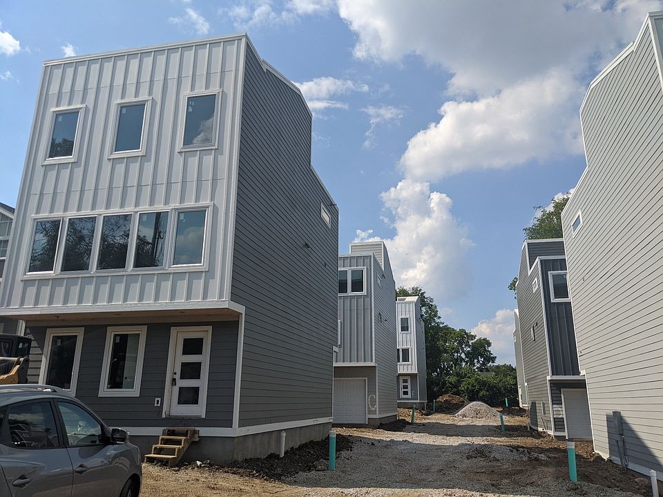 2nd image of 1021F Elvira Ave