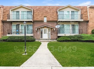 5644 W 105th St APT 2E, Oak Lawn, IL 60453