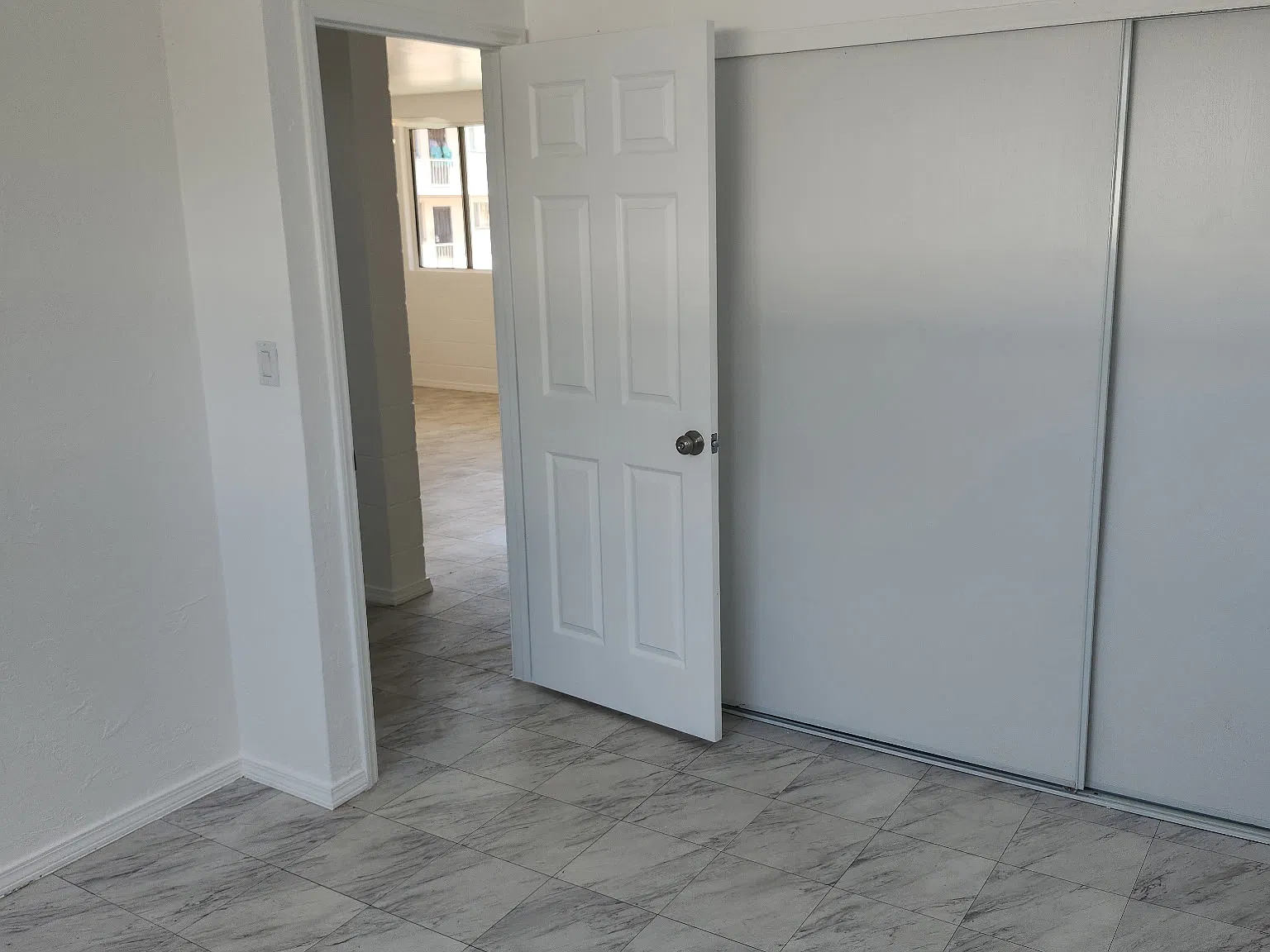 Ali'i Manor Apartments — Photo 4