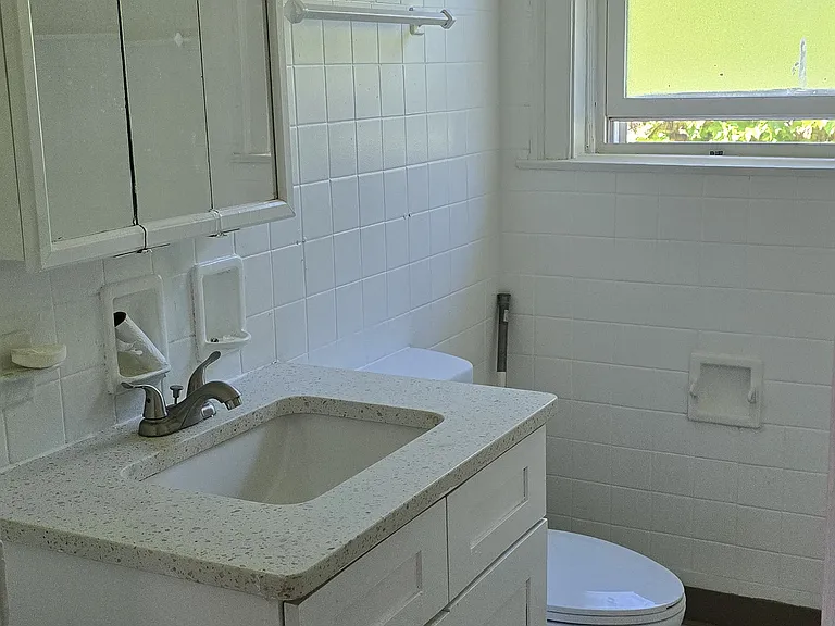 7919 S Winchester Ave — Photo 13