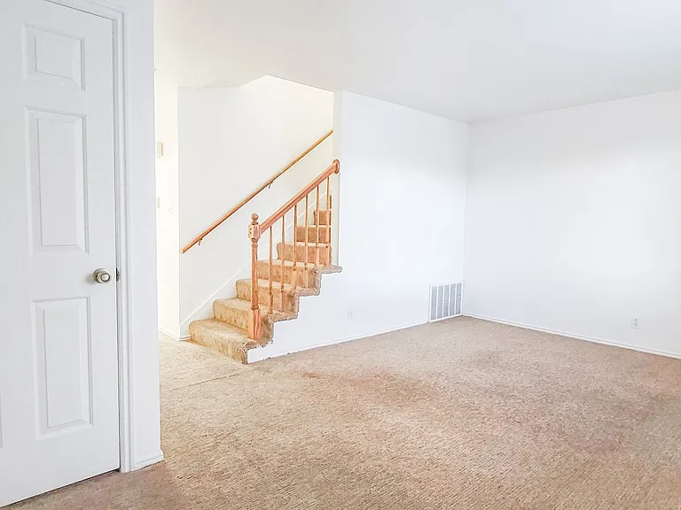 392 W 400 N — Photo 13