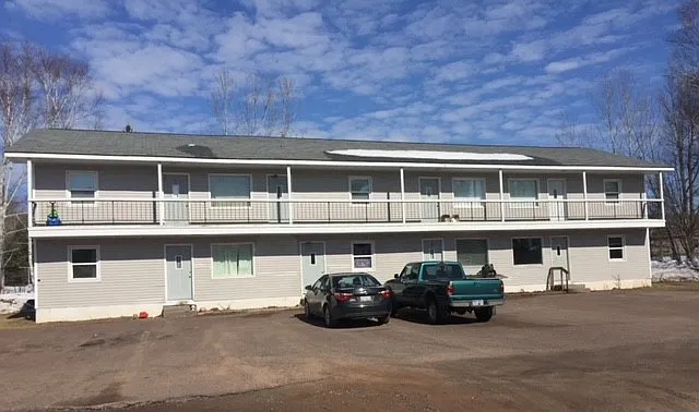 2 bed, $1,000 — Photo 1