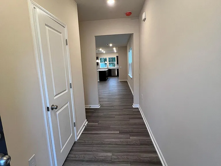 872 Falls Grove Trl — Photo 3