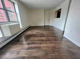 1095 Colgate Ave #2B, Bronx, NY 10472