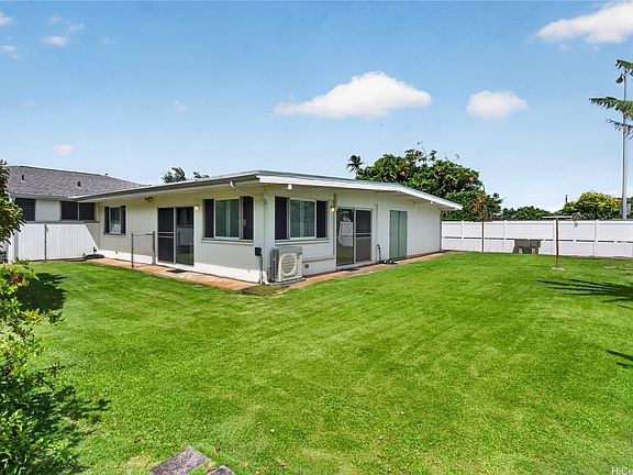 2nd image of 225 Awakea Rd