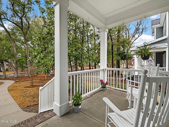 3rd image of 708 Chair Road