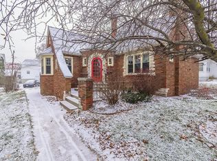 412 W Pleasant St, Portage, WI 53901