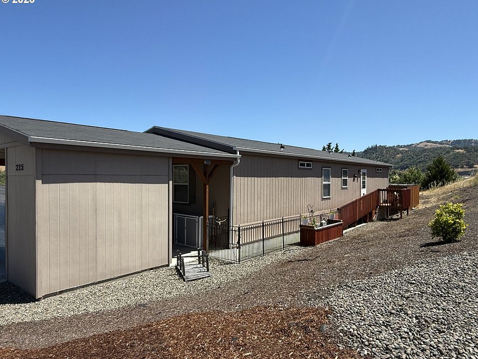 1st image of 225 Nestucca Ln