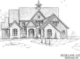 815 River Ln, Neenah, WI 54956