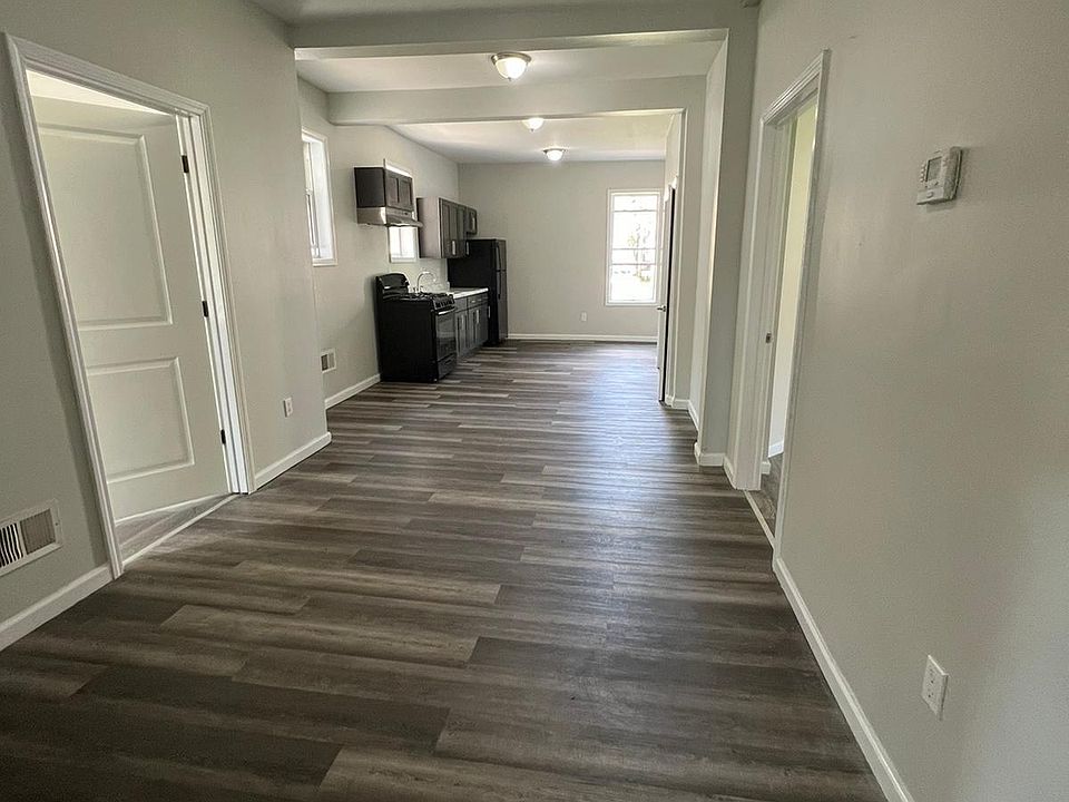 1st image of 151 N 14th St Floor 1