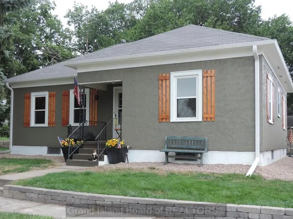 506 Elm St, Saint Paul, NE 68873