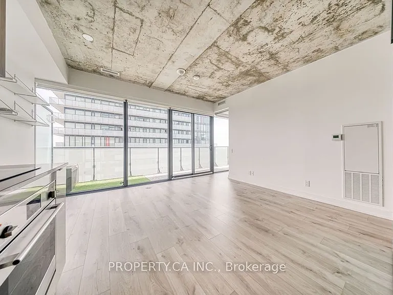 161 Roehampton Ave #3205 — Photo 9