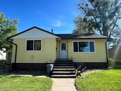 721 6th St SE, Sidney, MT, 59270