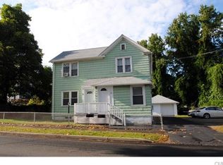 33 Chambers St, Fairfield, CT 06825