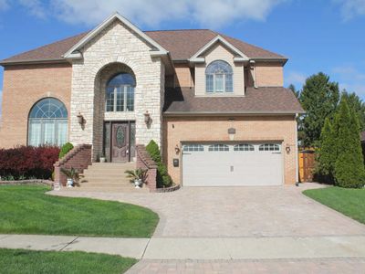 510 Dara James Rd, Des Plaines, IL, 60016