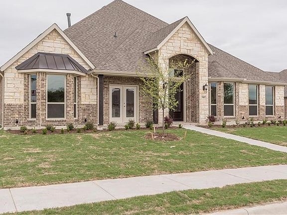 2nd image of 588 Southwestern Dr
