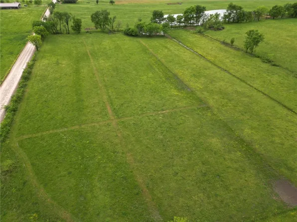 Tucker Rd, Gravette, AR 72736