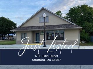 121 E Pine St, Strafford, MO 65757