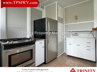 628 Mulberry Ave APT 3, Clarksburg, WV 26301