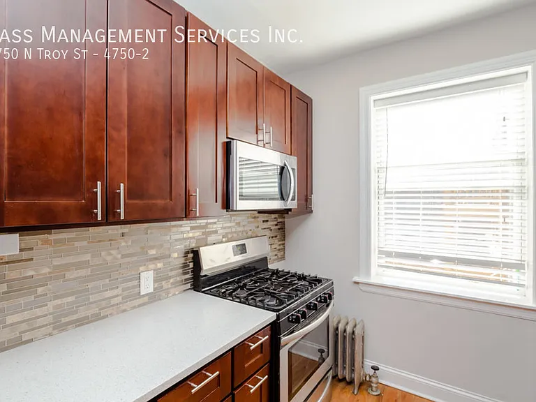 4750 N Troy St #2 — Photo 4