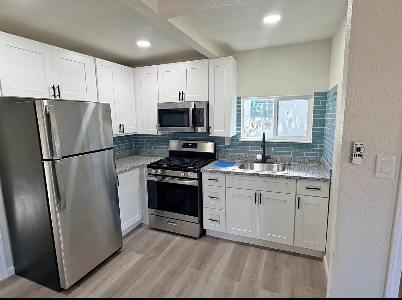 Shilling Ave, Lathrop — Photo 1