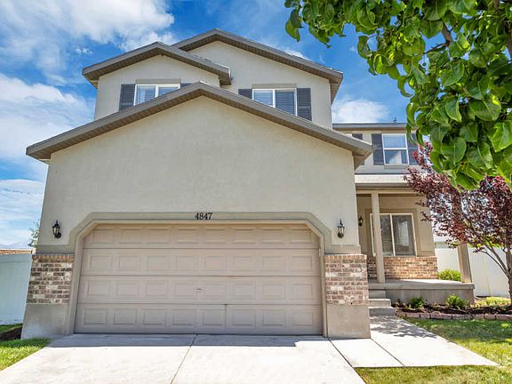 2nd image of 4847 W Red Mountain Cir