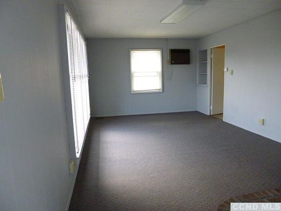 3rd image of 209 Fairview Ave