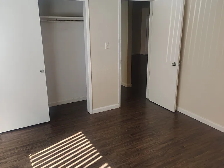 2125 North Ave #2 — Photo 7