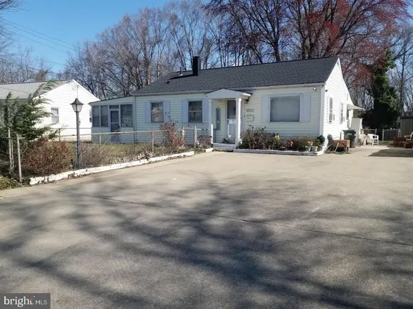 3212 Campbell Dr, Alexandria, VA 22303