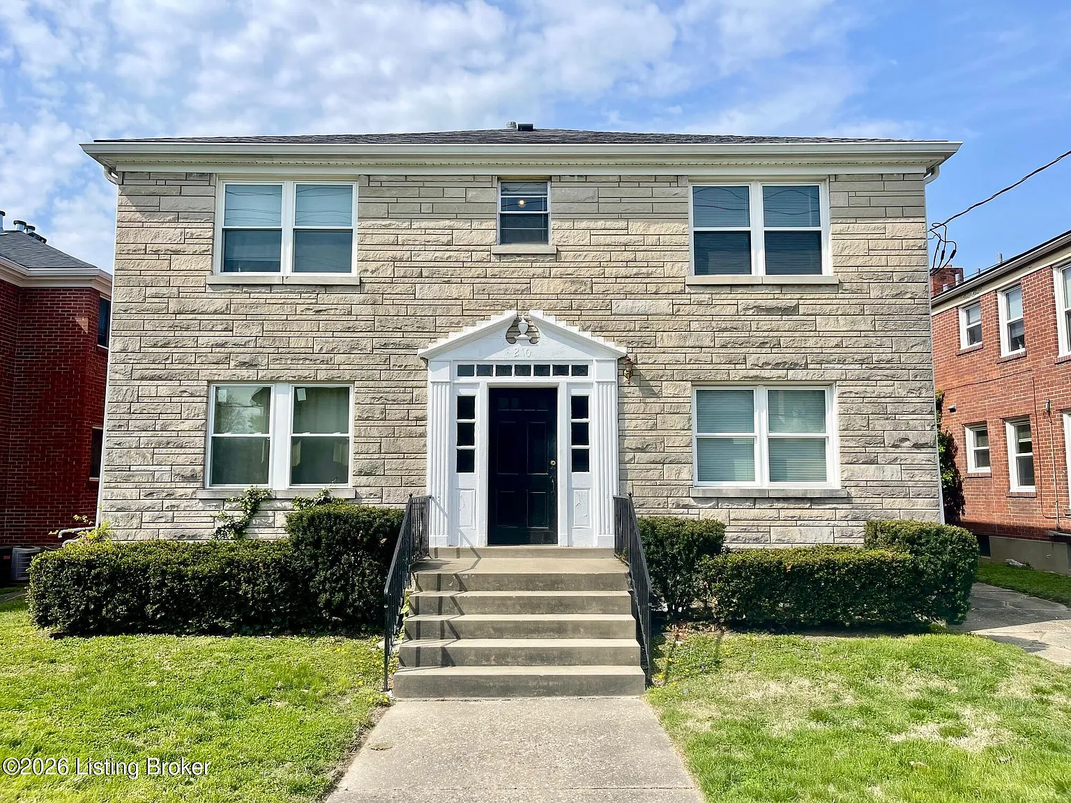 1 bed, 1.0 bath, 650 sqft, $950 — Photo 1