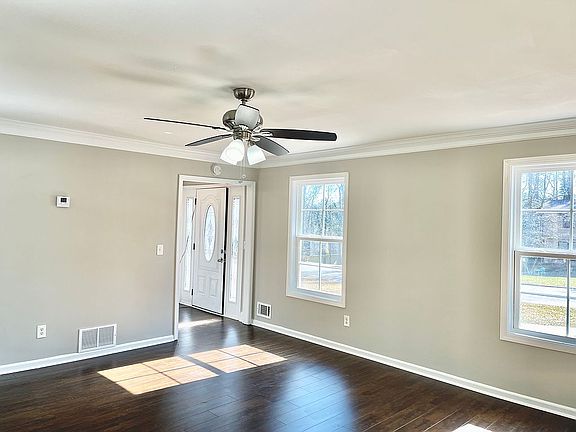 5th image of 4864 Fieldgreen Dr