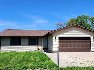 406 E Church St, Champaign, IL