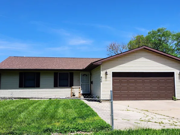 406 E Church St, Champaign, IL 61820