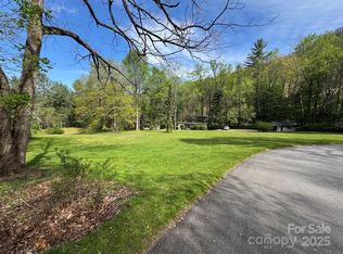 NULLA Chestnut Walk Dr, Waynesville, NC 28786