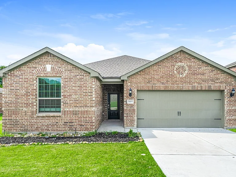 1403 Park Trails Blvd — Photo 1