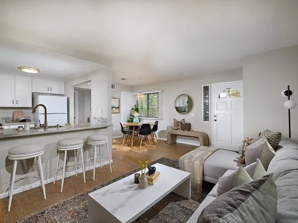 1941 Wellington Ln Unit 3, Vista, CA 92081