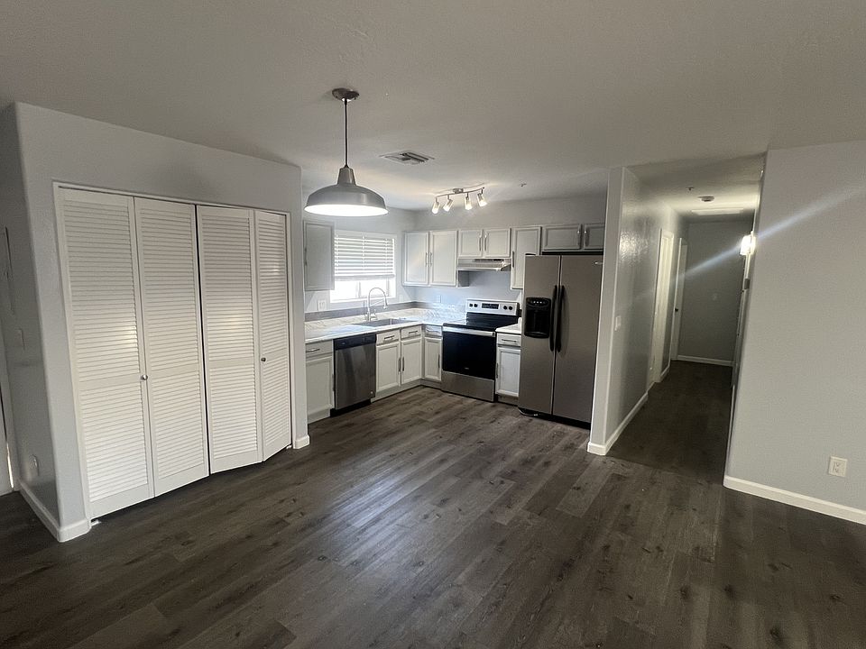 Kitchen and laundry