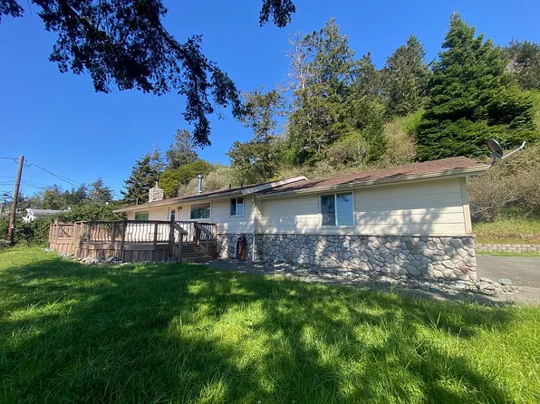 94287 June St, Gold Beach, OR 97444