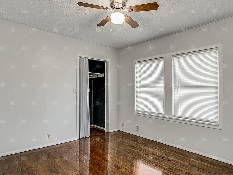 4309 College Ave — Photo 15