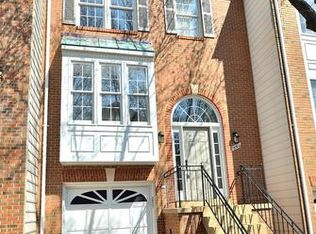 8002 Rachelle Pl, Vienna, VA 22182