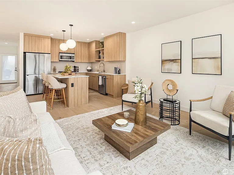 614 5th Ave S #C108 — Photo 3