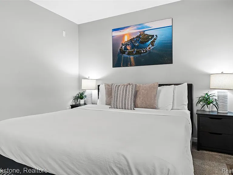 400 La Plaza Ct — Photo 27