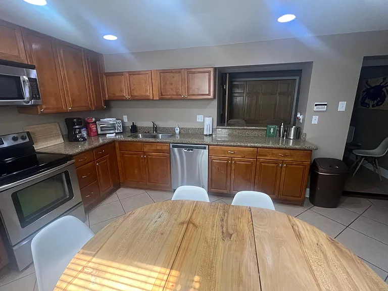 3300 General Pershing St — Photo 2