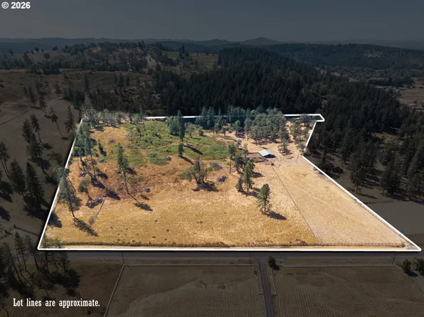 Pine Grv, Eugene, OR 97402