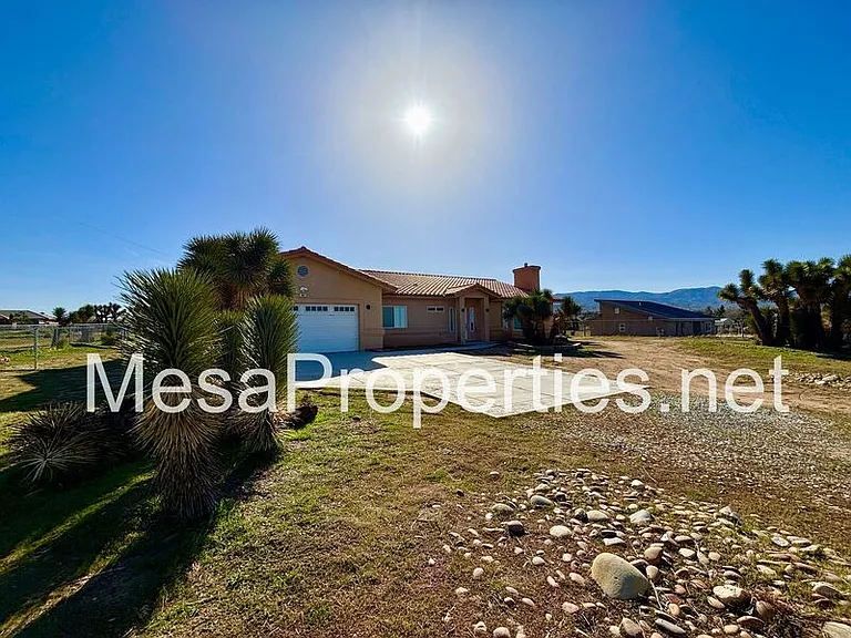 6087 Elsinore Rd — Photo 2