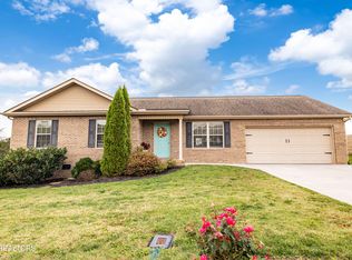 5340 Golden Eagle Ln, Corryton, TN 37721