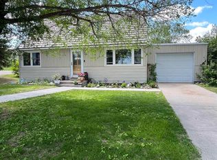 623 A St, Glendo, WY 82213